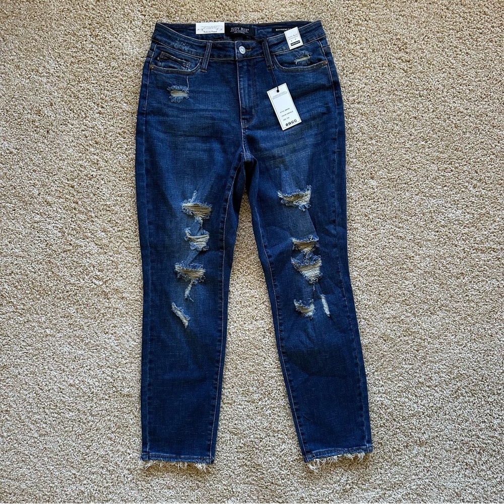 Judy Blue High Waist Boyfriend Fit Distressed Jeans (Style JB88305) Size 7/28